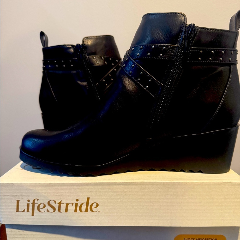 LifeStride Black ankle boots